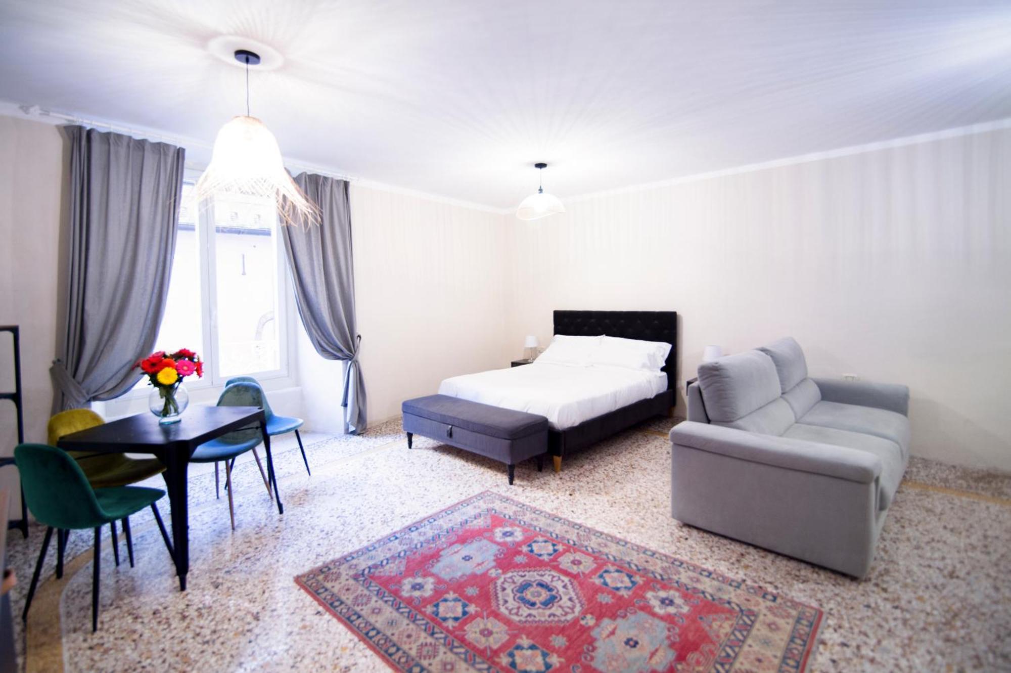 La Piazzetta Rooms & Apartments Janov Exteriér fotografie