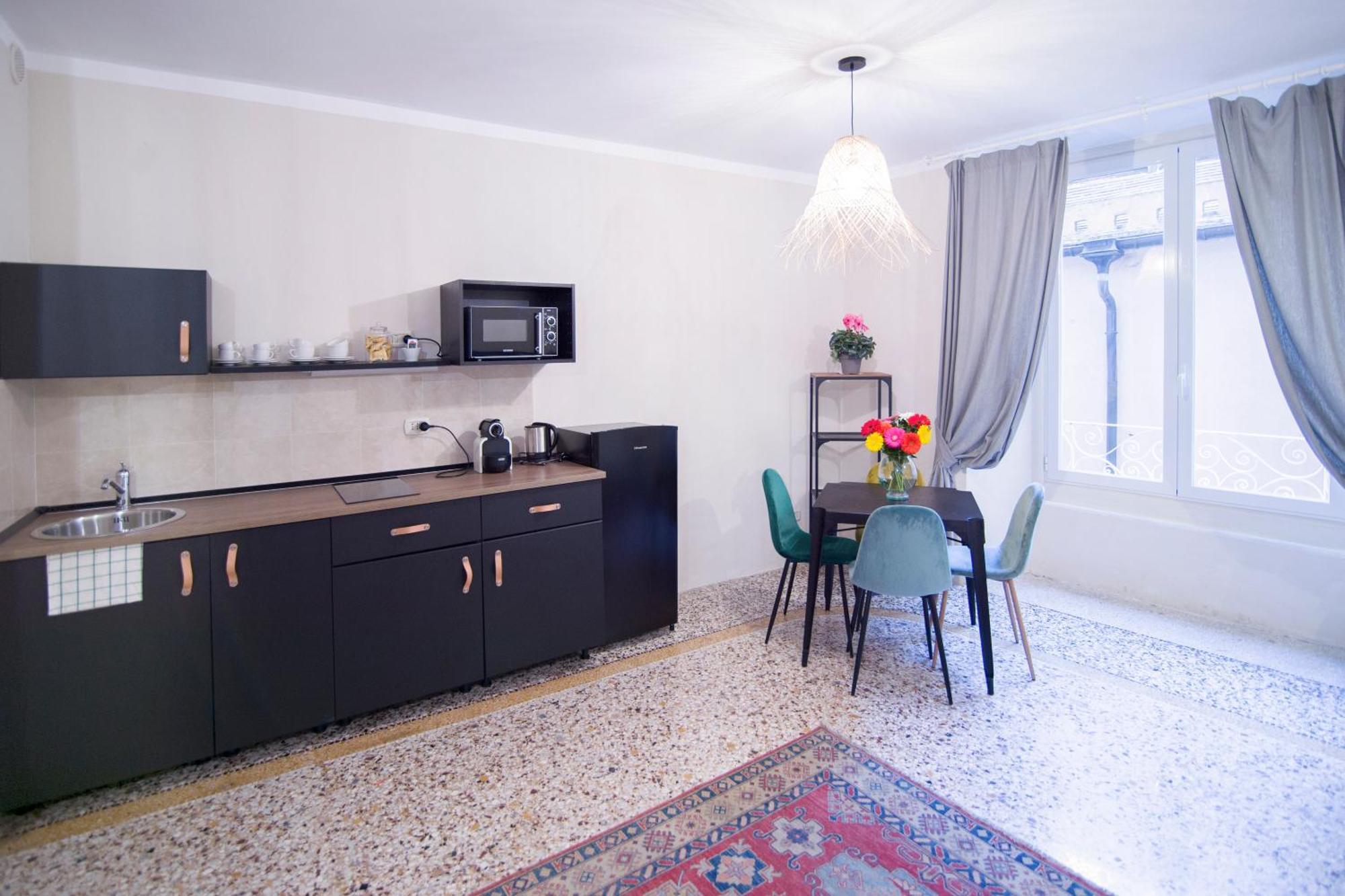 La Piazzetta Rooms & Apartments Janov Exteriér fotografie